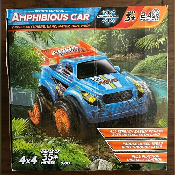 NEW Amphibious Remote Control Car Monster Truck Toy - Picture 13 of 13